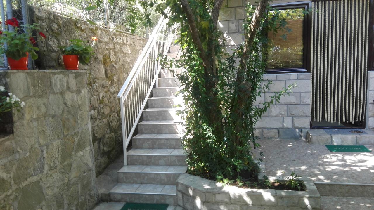 Apartments Penovic Kotor Exteriér fotografie